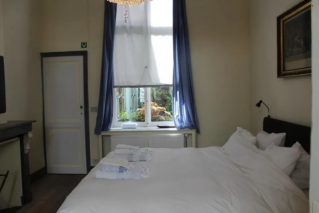 B&B 1820 location